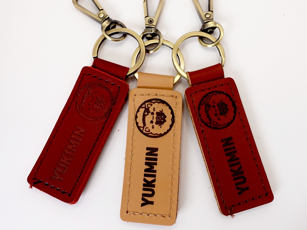 【非公式】ホロリス本革キーホルダー_雪花ラミィ（雪民）