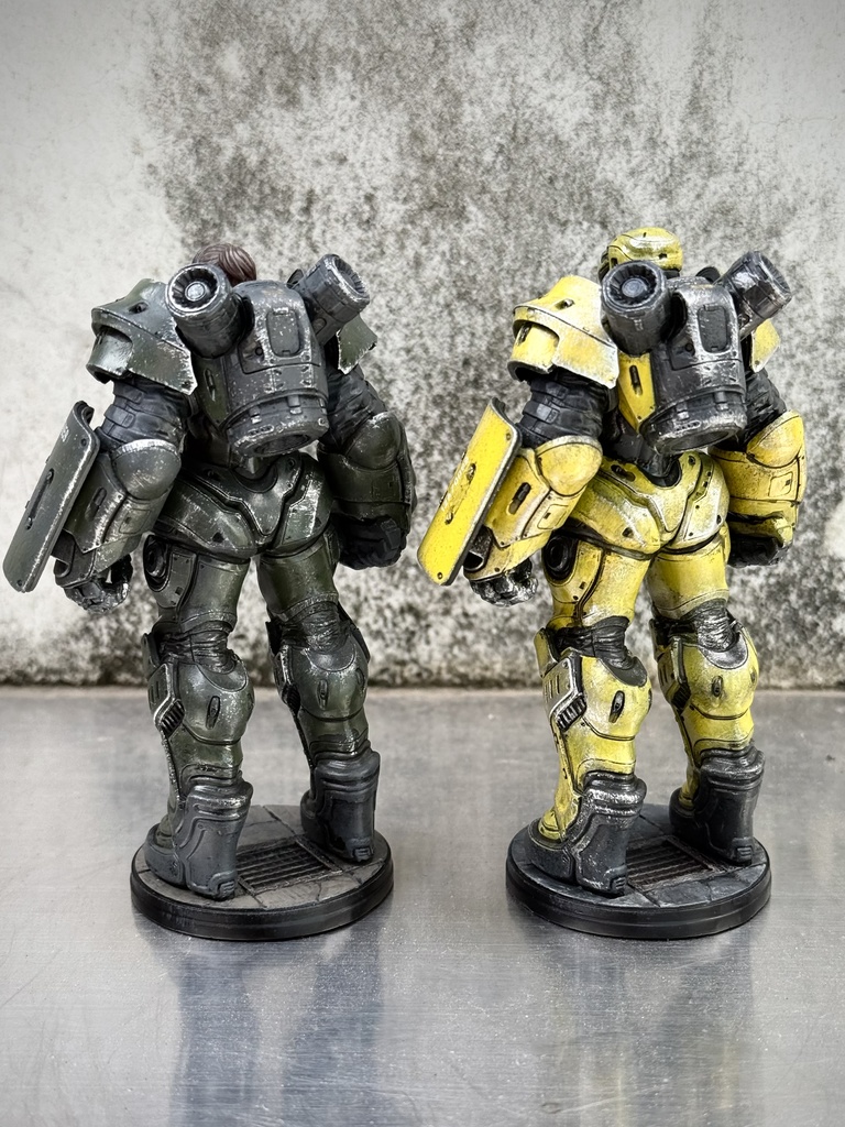 1/20 パワードスーツ女性兵士