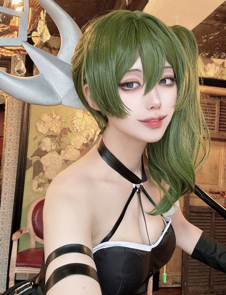 ユーベル自撮り写真集(箔押しサインチェキ風カード付)
