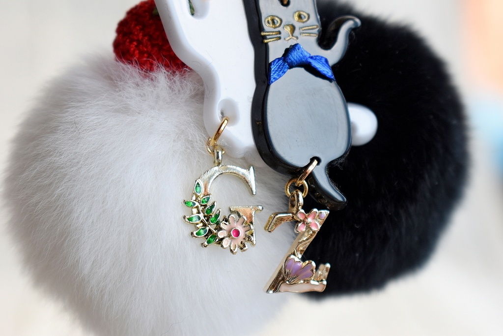 白猫と黒猫のバッグチャーム