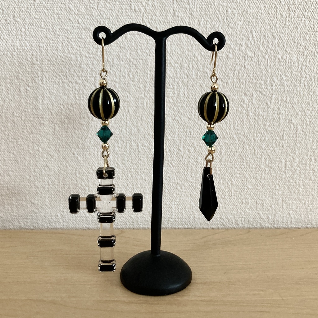 クロスとシズクのアクセサリー