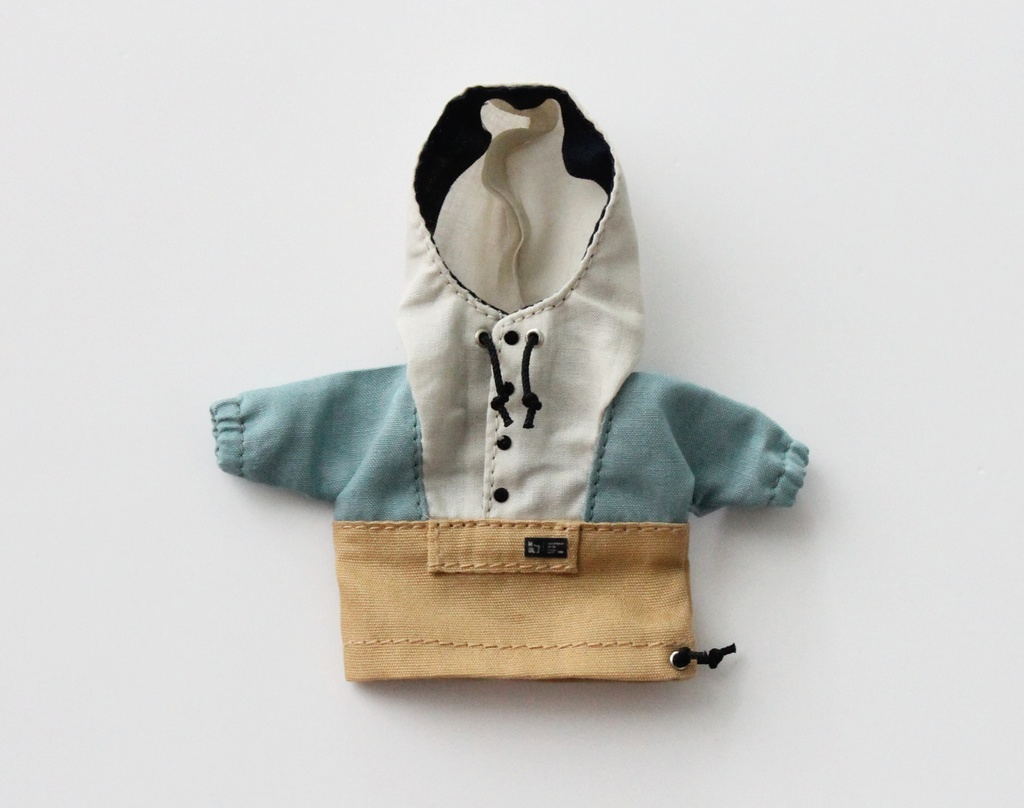 アノラック：ペールグレー×サックス×キャラメル