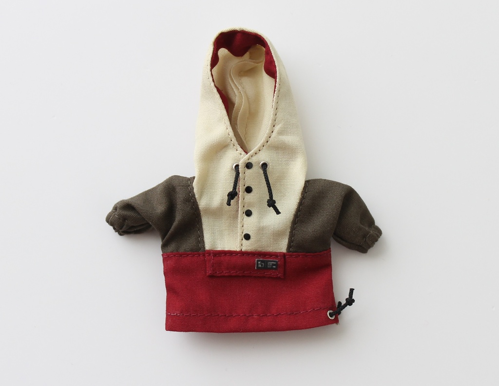 アノラック：ベージュ×カーキ×ワインレッド