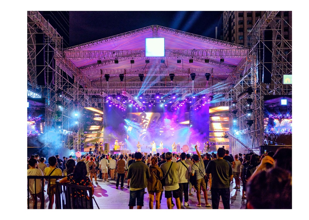 【C102新刊】サマー★クリスマス in Ho Chi Minh City