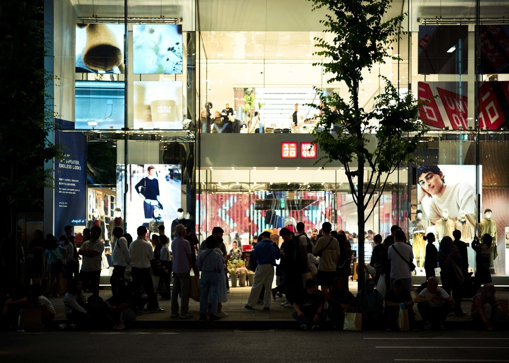 TOKYO NOCTURNES