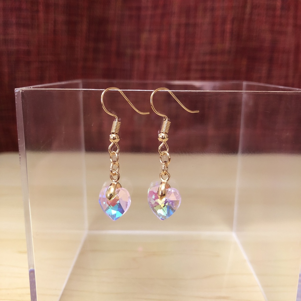 ハートピアス樹脂製キャッチ付き　ピンク