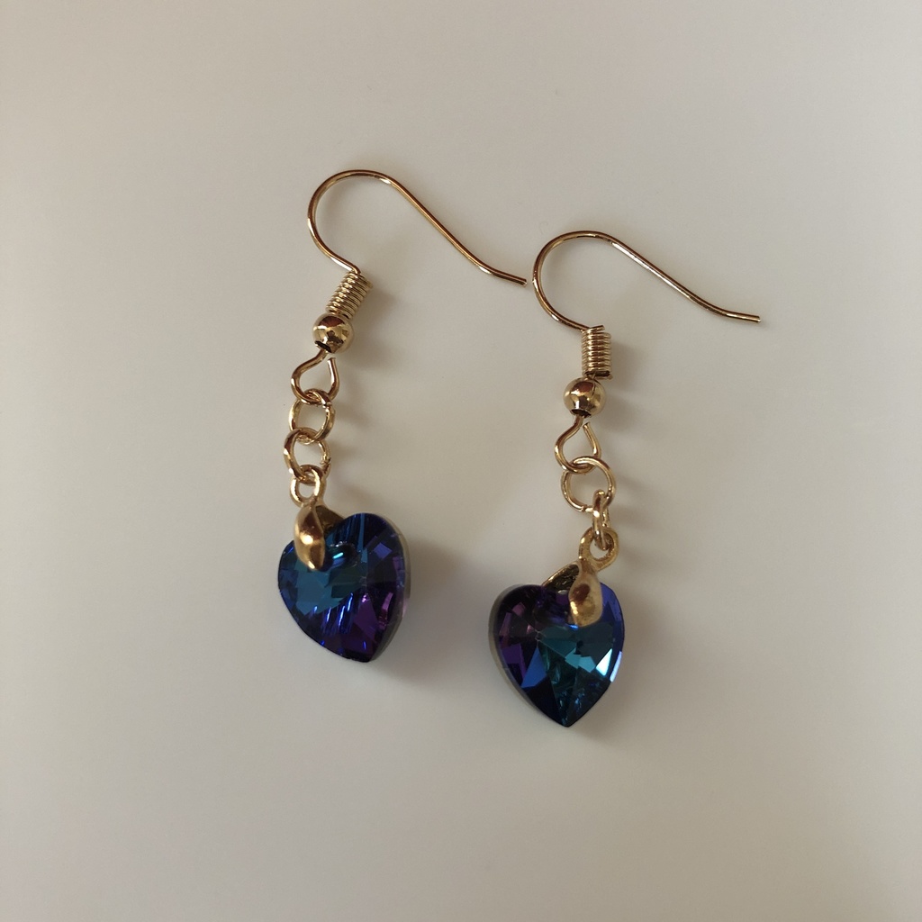 ハートピアス樹脂製キャッチ付き サファイア