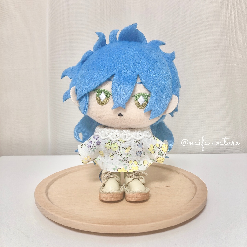 襟付き花柄ブラウス