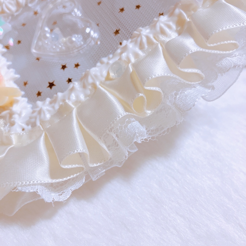 𝟛*アイボリーのシャカシャカトレカデコケース