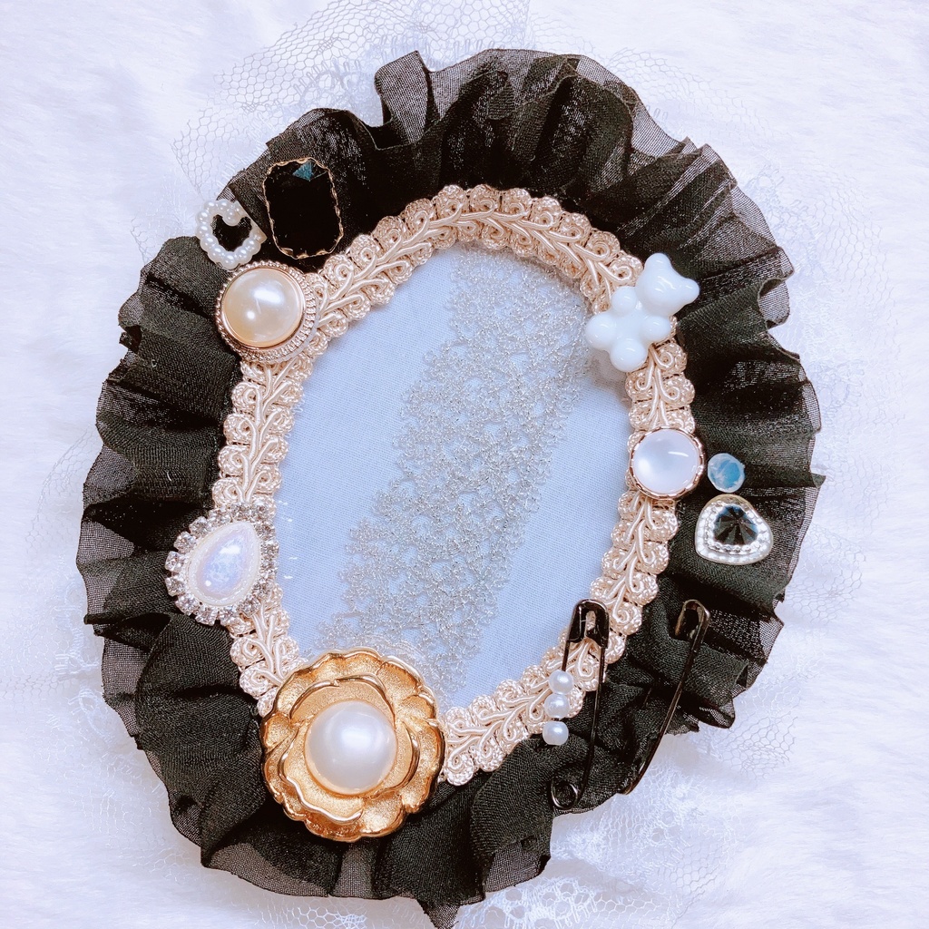 𝟙𝟠*ブラックのラウンドトレカデコケース