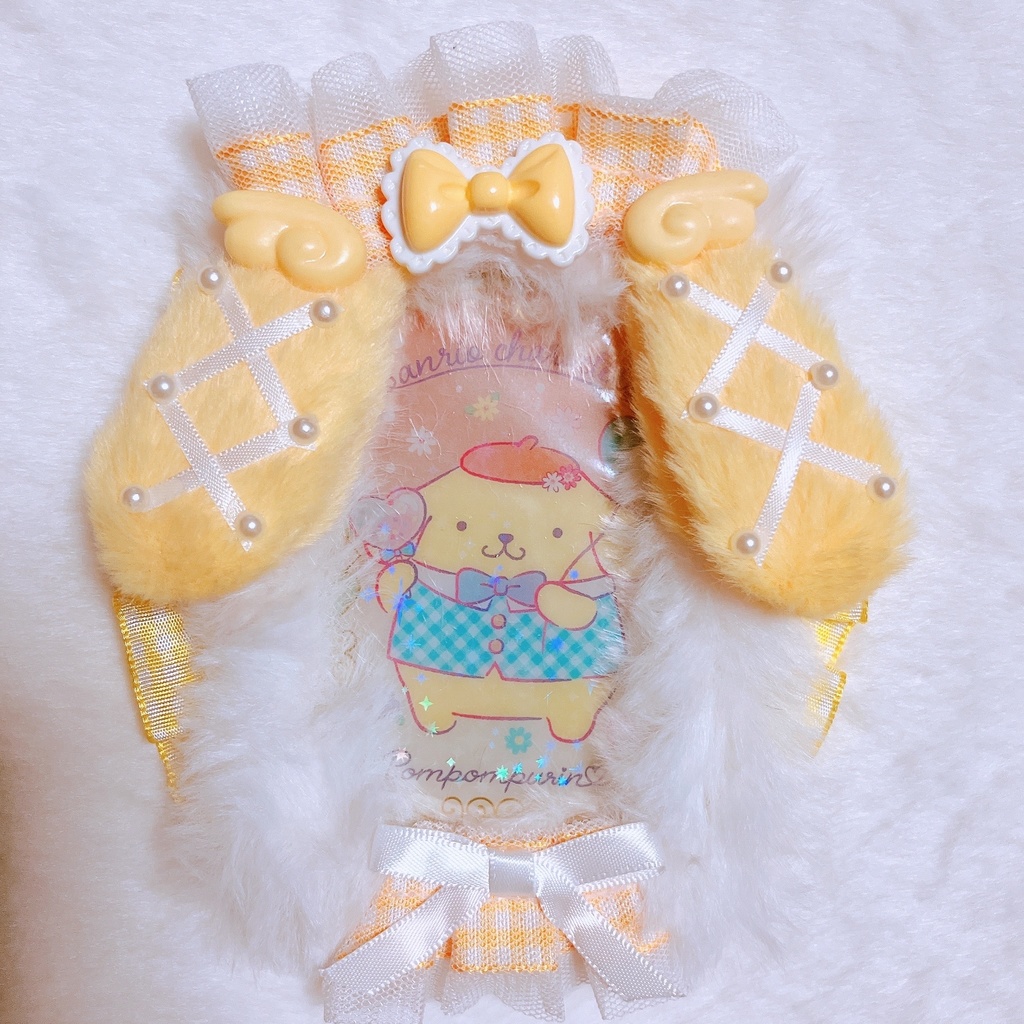 𝟝𝟙*ふわふわ雪うさぎさんのトレカデコケース