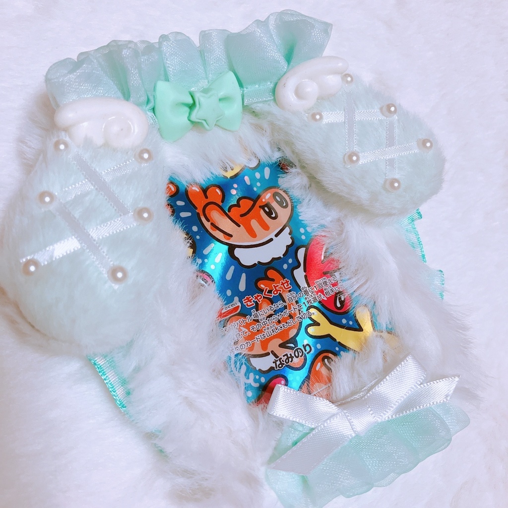 𝟝𝟙*ふわふわ雪うさぎさんのトレカデコケース