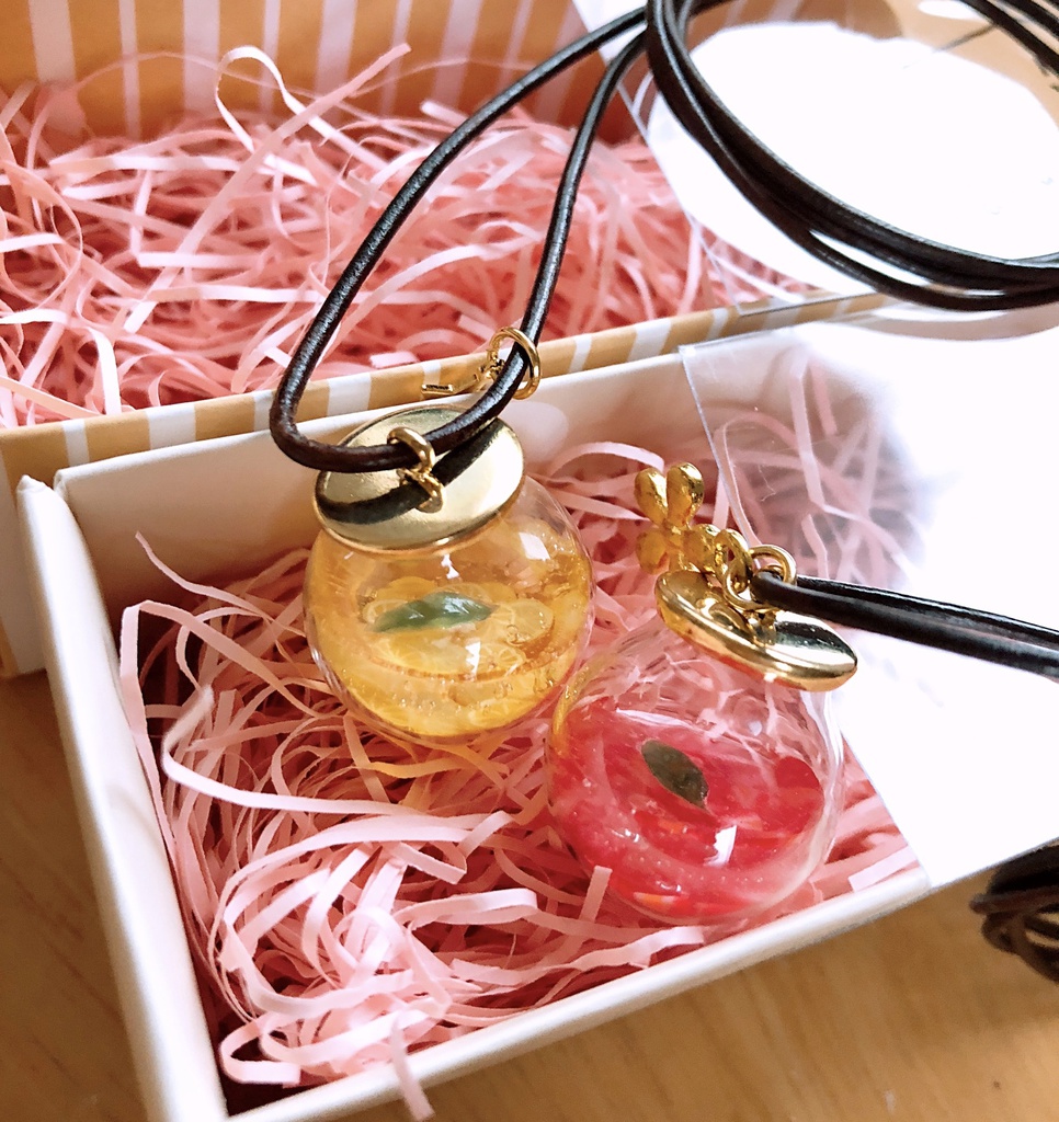 ワルキューレ フルーツジュースネックレス (カナメ、マキナver.)