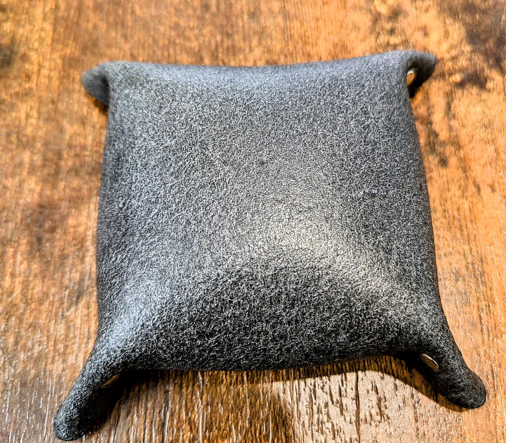 革トレー【猫のかんざしと】