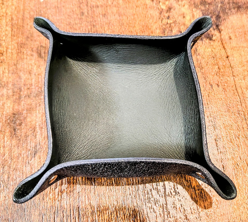 革トレー【猫のかんざしと】