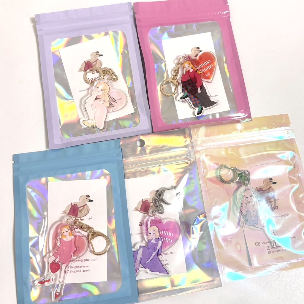 GIRLS ACRYLIC KEYCHAIN