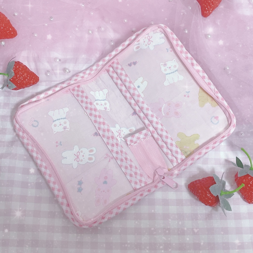 グッズ持ち歩き用マルチケース