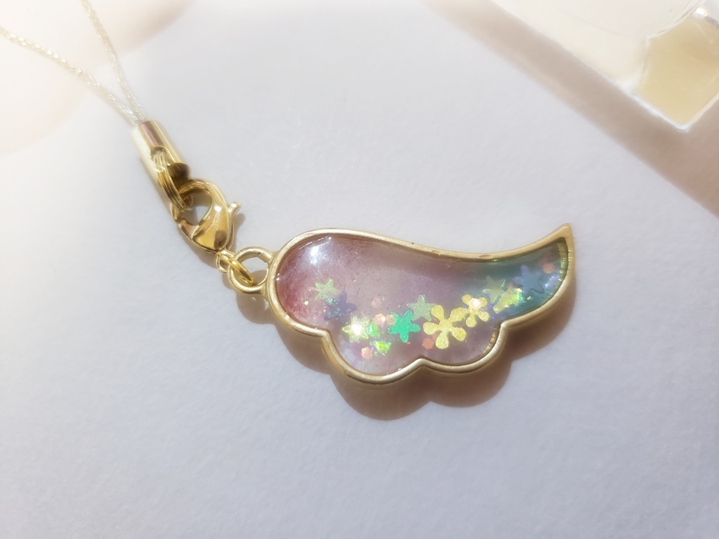 夜病色の羽キーストラップ お花と星ver.