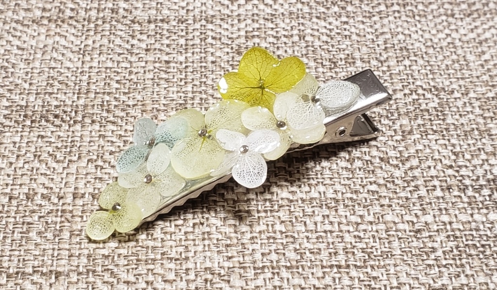 てづくりあじさいクリップ