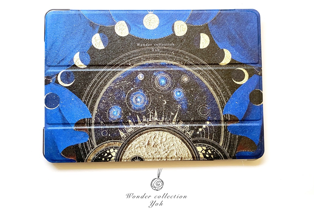 【満月の街】手帳型iPadケース(片面印刷/カメラ穴あり)