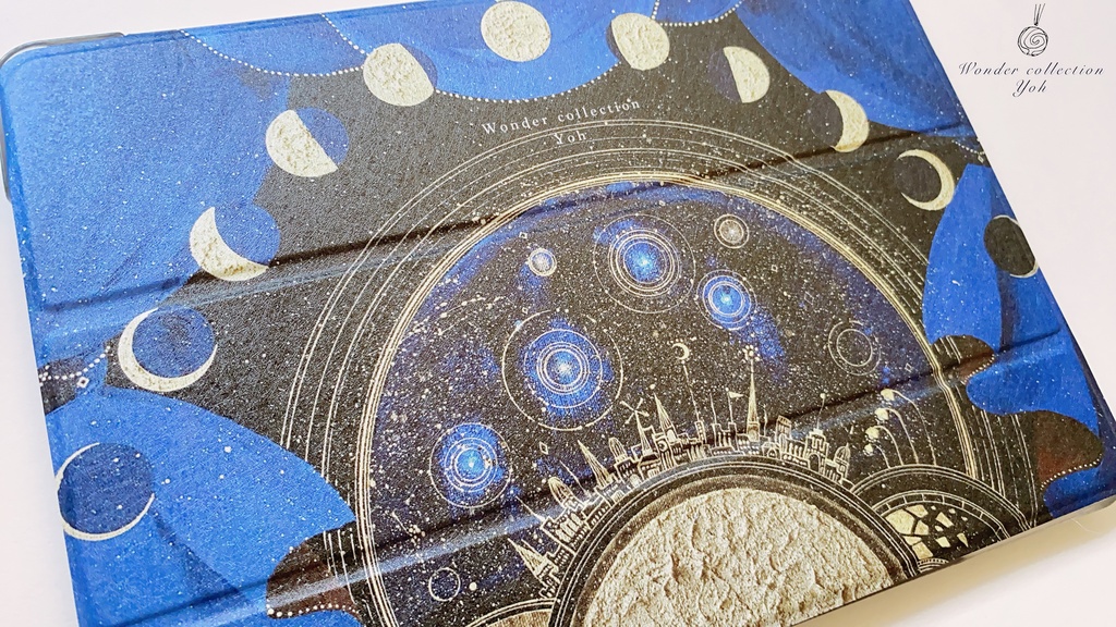 【満月の街】手帳型iPadケース(片面印刷/カメラ穴あり)