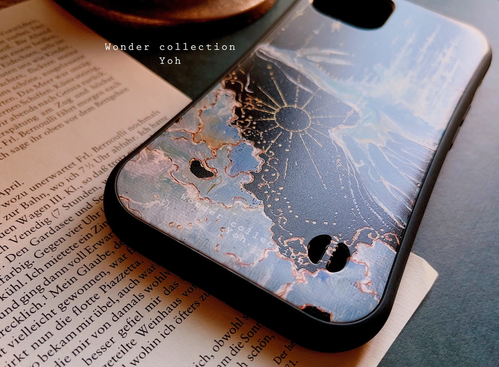 【衝撃に強いグリップケース】iPhoneケース 〈Dragon moon〉