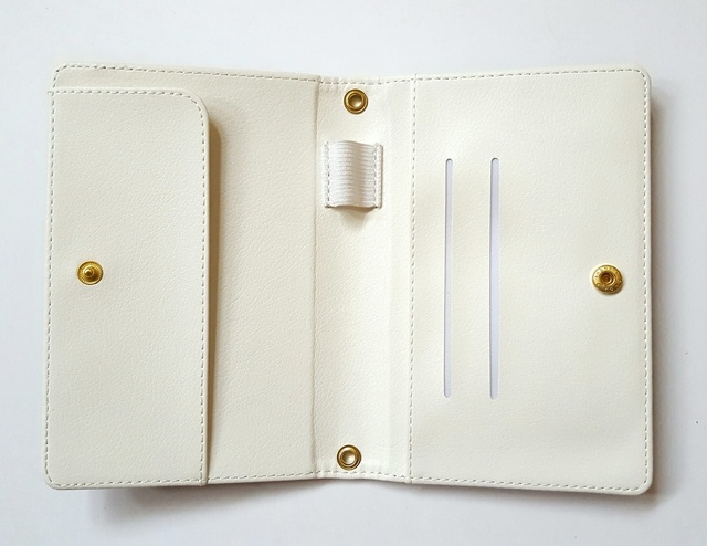 星の魔法書 パスポートケース