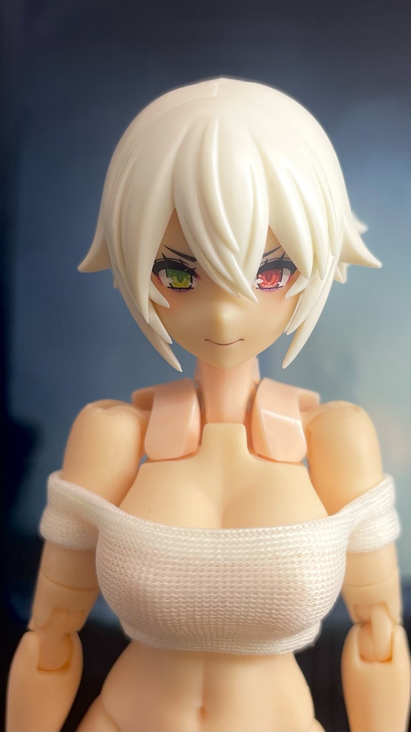 魅惑の伸びるオフショルダートップス