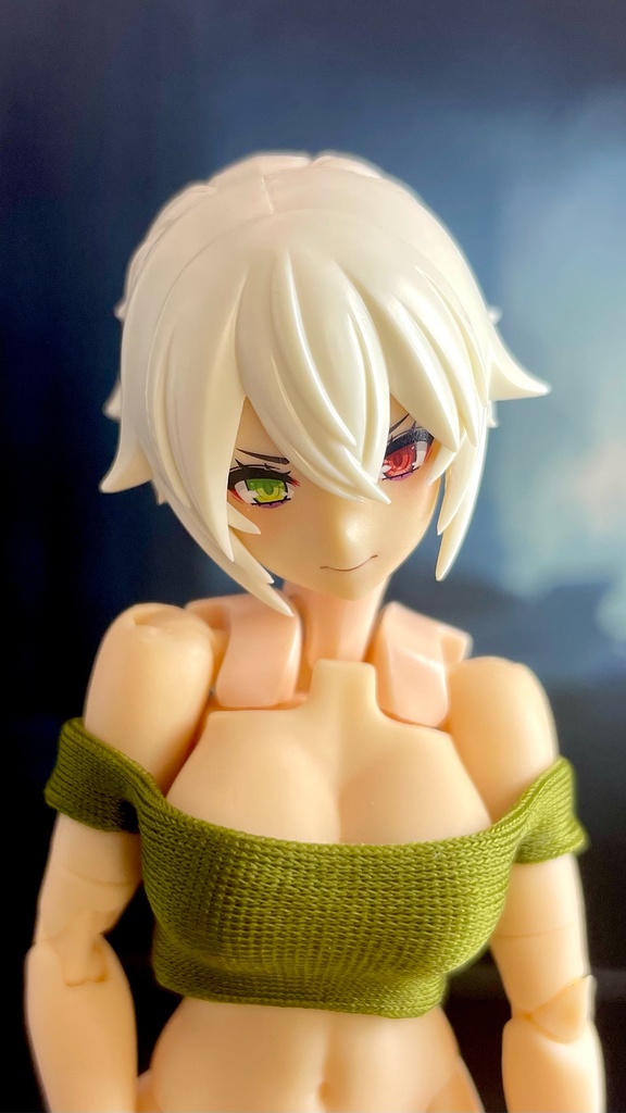 魅惑の伸びるオフショルダートップス