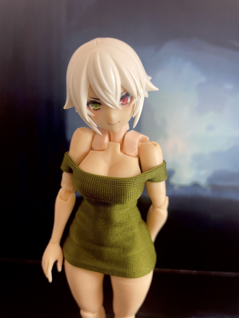 魅惑の伸びるオフショルダーワンピース