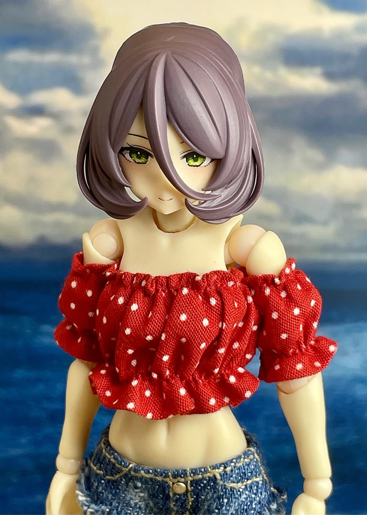 水玉のパフスリーブオフショルダー