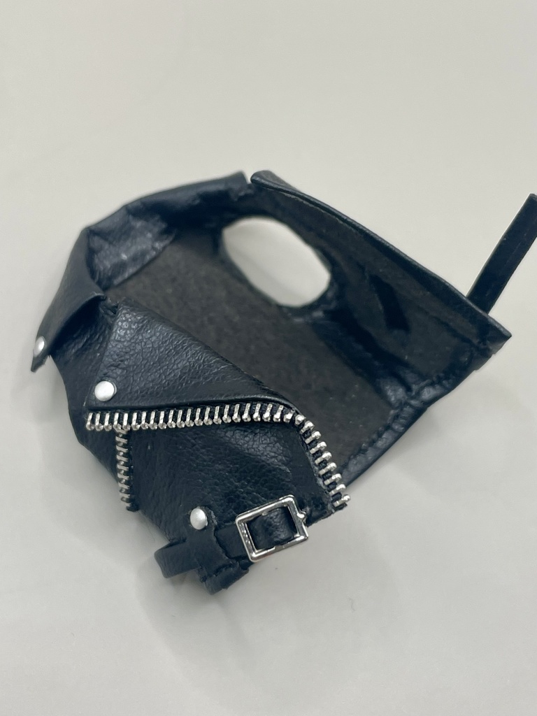 ライダースベスト