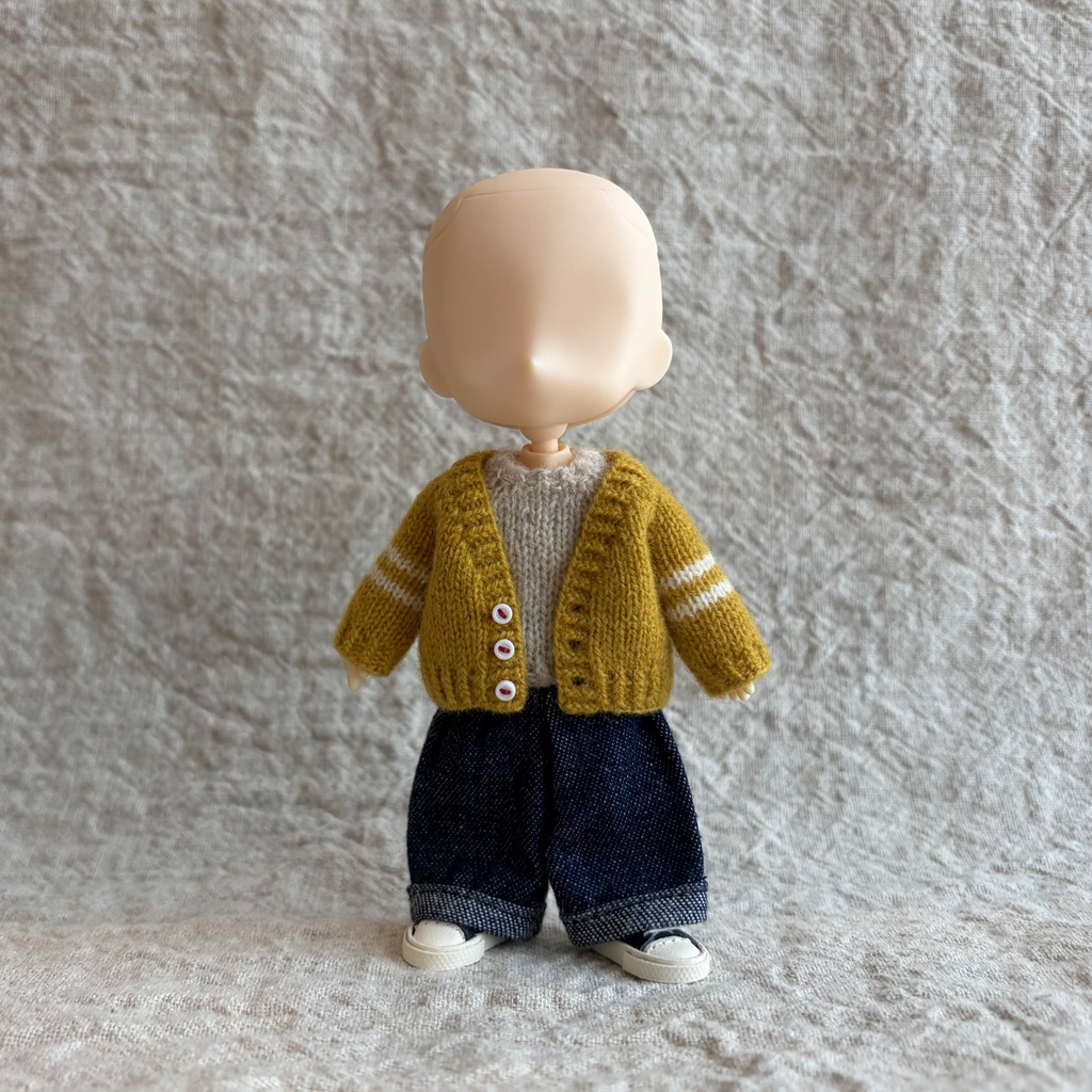 【ライン入りVネックカーディガン】　ねんどろいどどーる　オビツ11 推しカラー