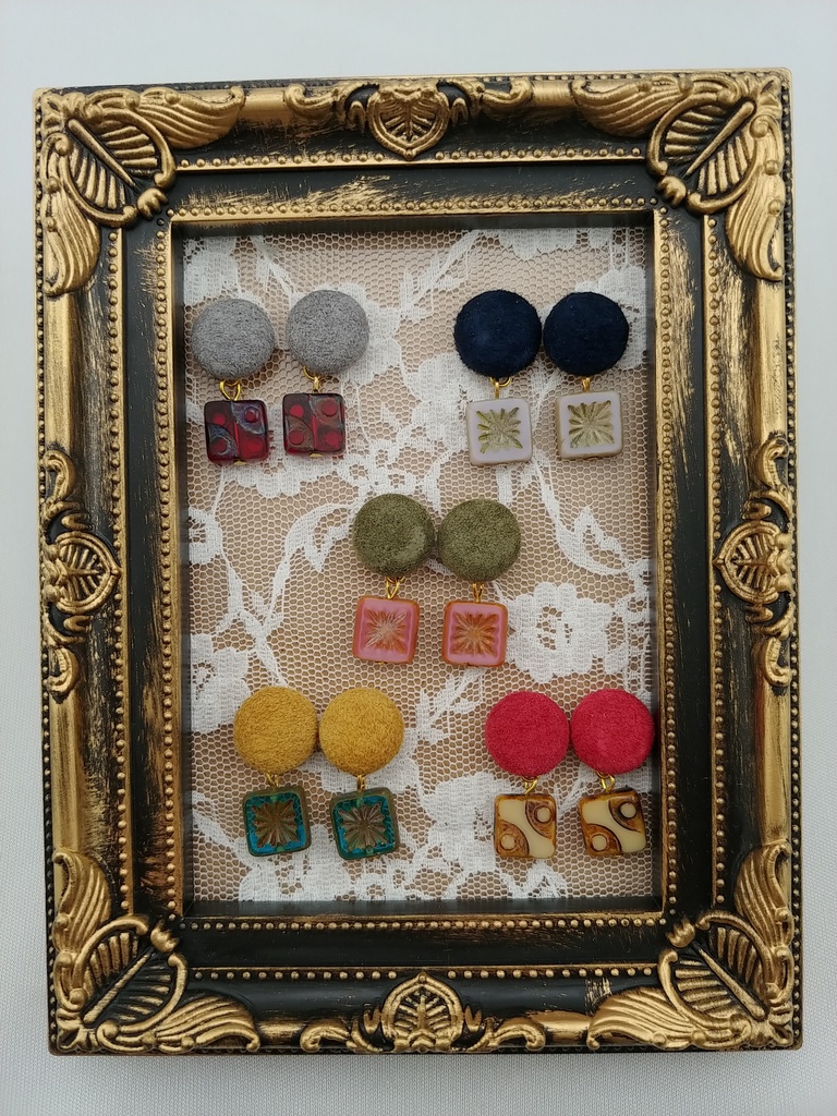 スエードカボション チェコビーズ ピアス/ノンホールピアス