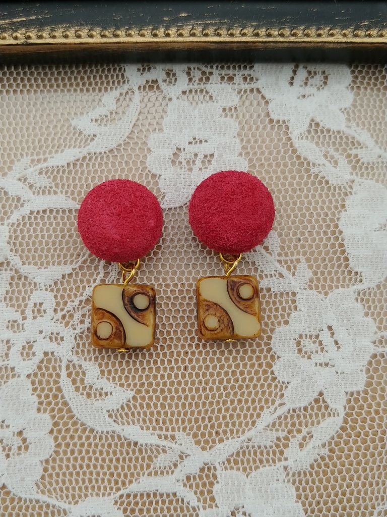 スエードカボション チェコビーズ ピアス/ノンホールピアス