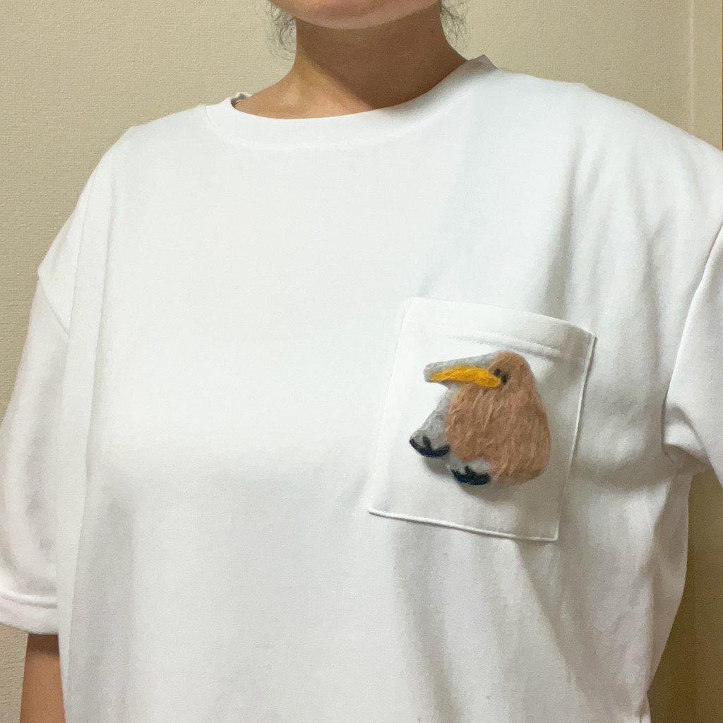 キーウィのブローチ&ストラップ