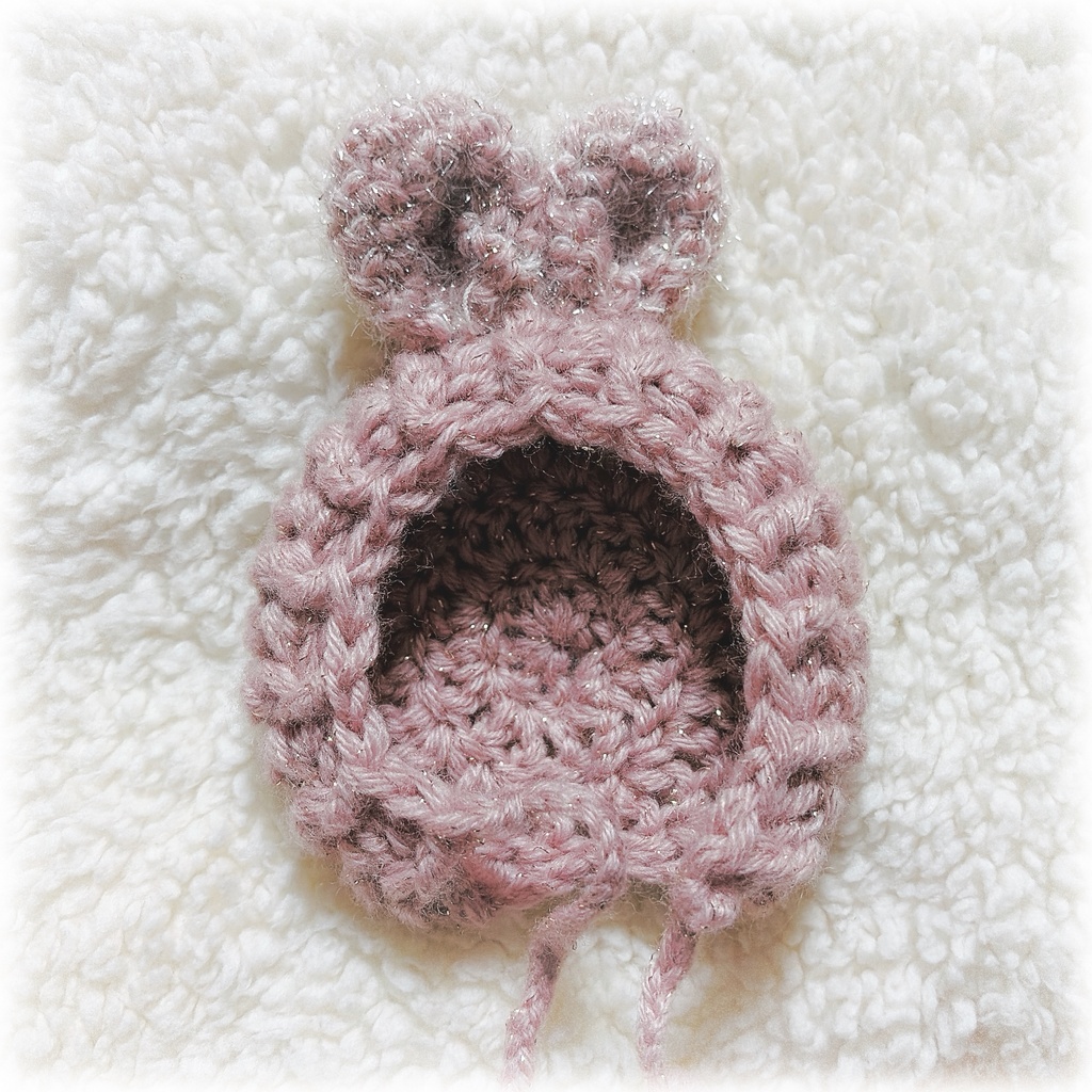 ぱやぱや耳のボンネット