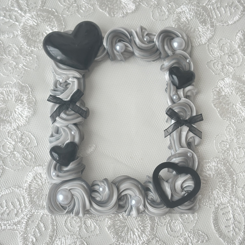 ホイップデコ トレカケースデコ 硬質ケースデコ b8 黒 ハート リボン