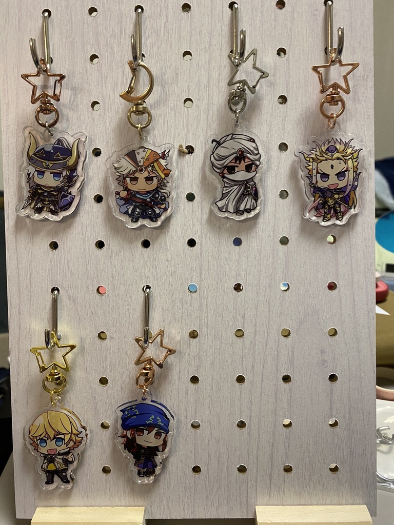 【匿名配送】アクリルキーホルダー【DFFOO】