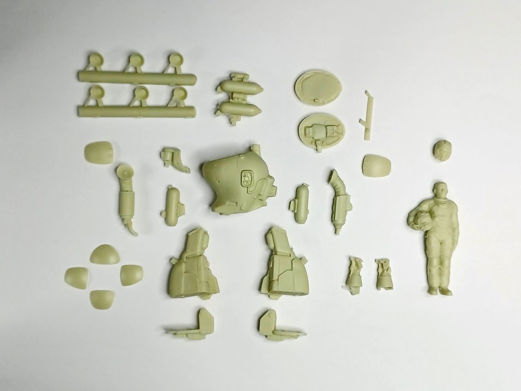 1/35 NEW FIREBALL & PILOT