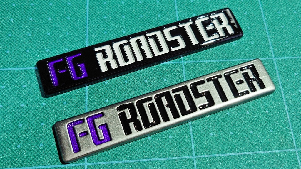 【非公式】FG ROADSTER イメージエンブレム風プレート FLOW GLOW
