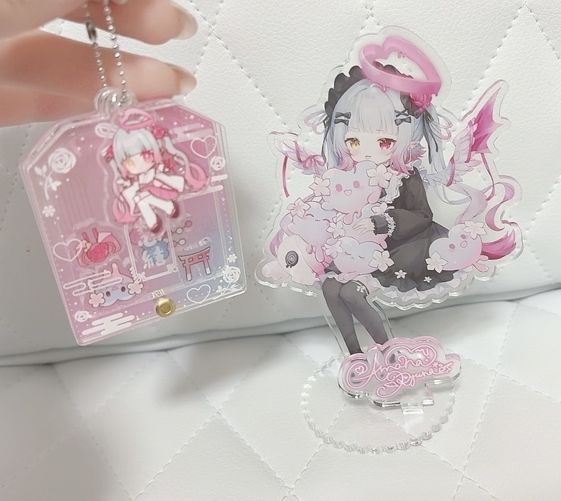 しゃかしゃかお守りアクキー