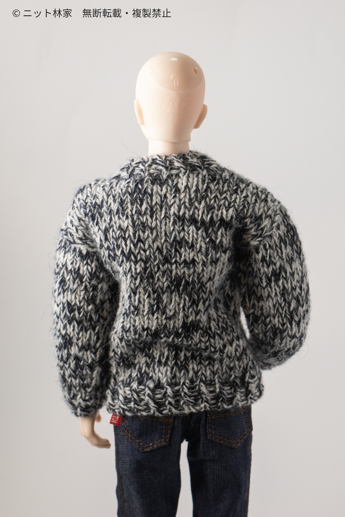 【受注販売】オビツ30・1/6ドール用セーター 丸襟/通常袖/黒白混糸/アラン模様(ユニセックス) RPT01B