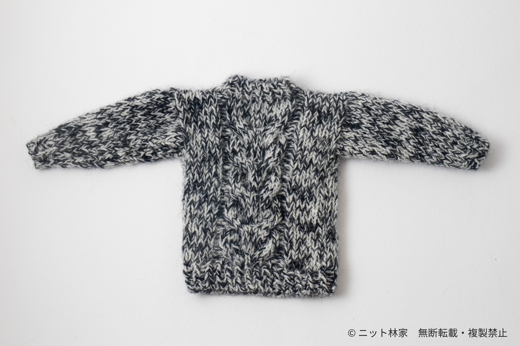 【受注販売】オビツ30・1/6ドール用セーター 丸襟/通常袖/黒白混糸/アラン模様(ユニセックス) RPT01B