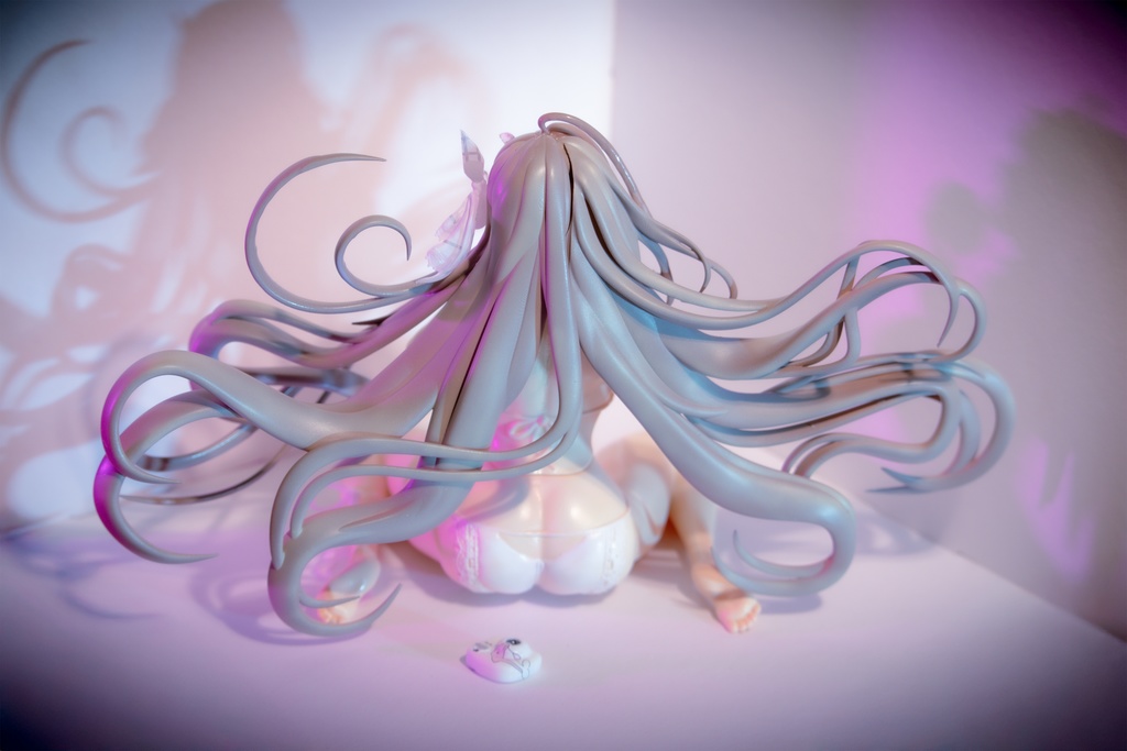 勝利の女神:NIKKE 【バイパー:シャイン・オブ・ラブ】