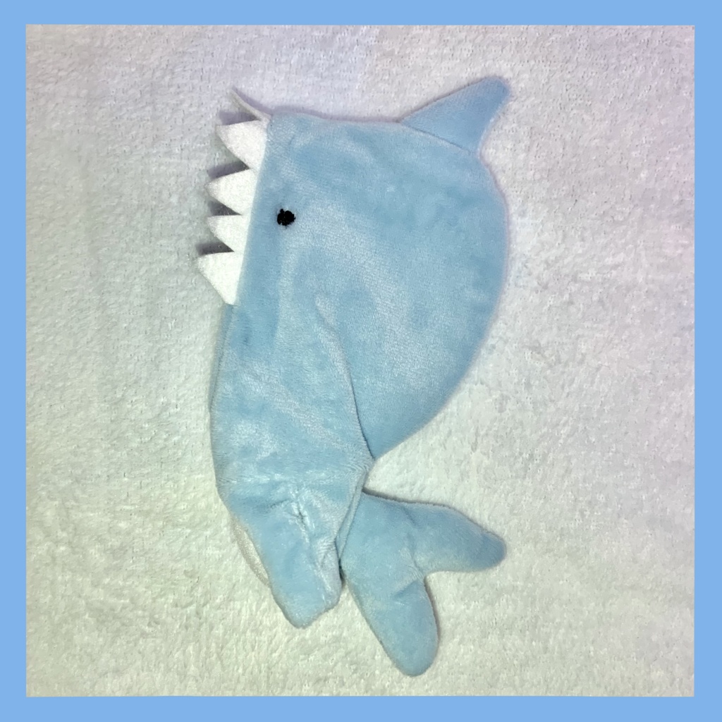 【ぬい服】サメ着ぐるみ