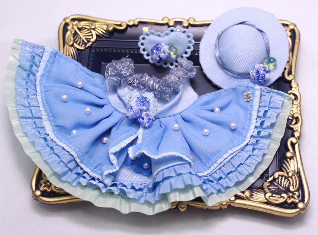 一時休止【オビツ11】紫陽花ドレス