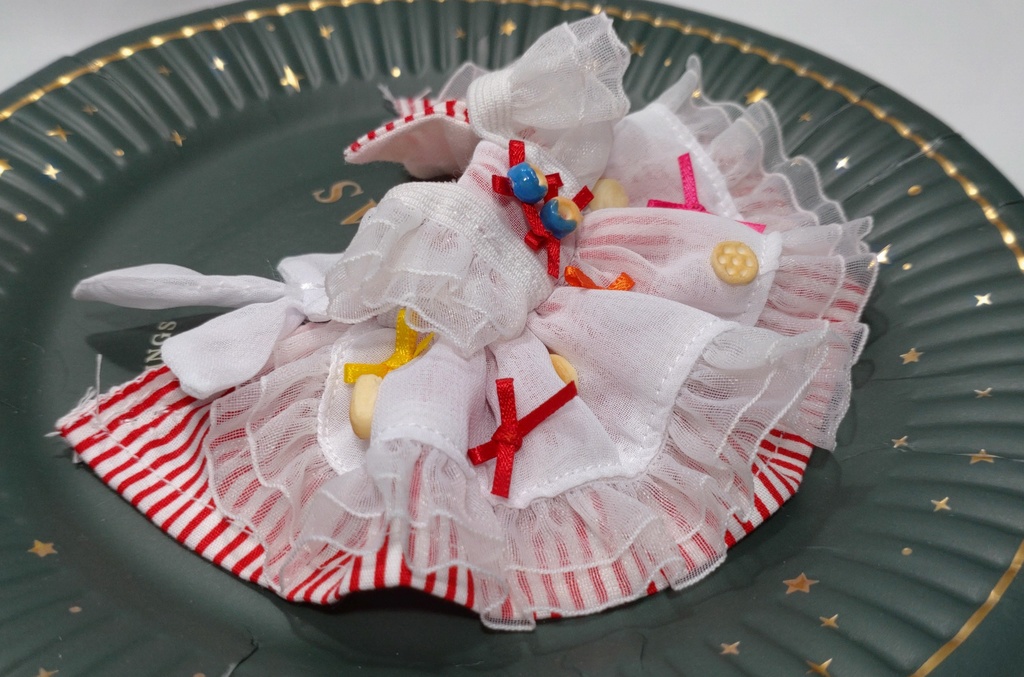 【オビツ11】食いしん坊ドレス・赤