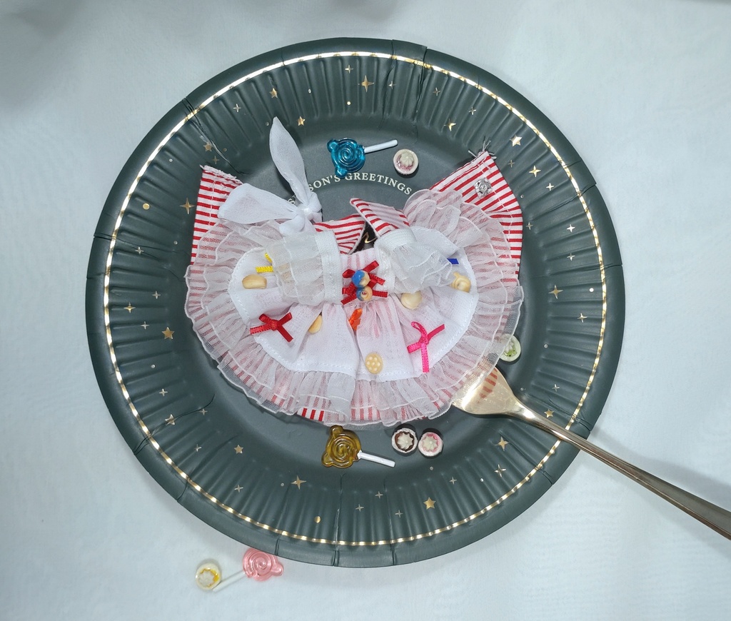 【オビツ11】食いしん坊ドレス・赤