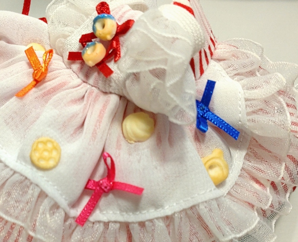 【オビツ11】食いしん坊ドレス・赤